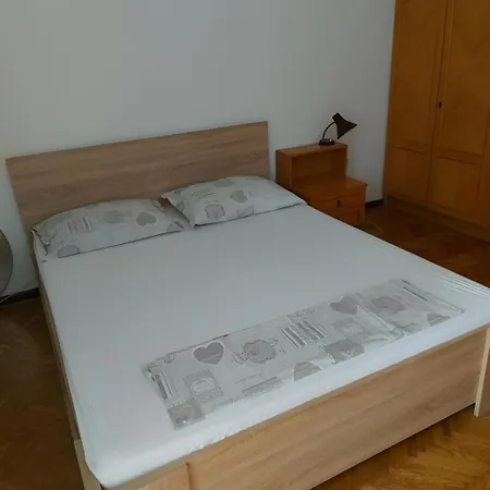 アパート Spacious 2-bedroom